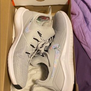 Nike free tr 8 print